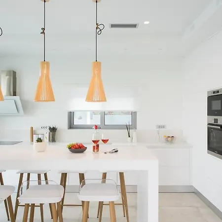 Lux Alas -stunning Views-ps4-family
